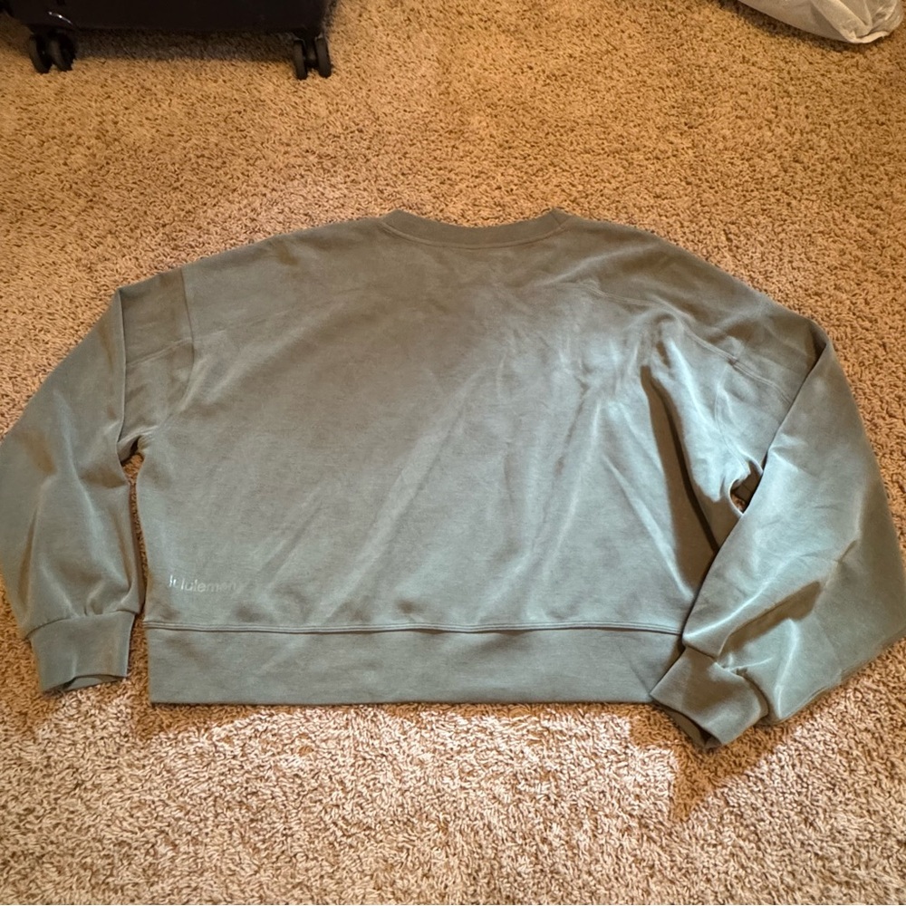 lululemon Softstreme Crew **spots** - Picture 2 of 11